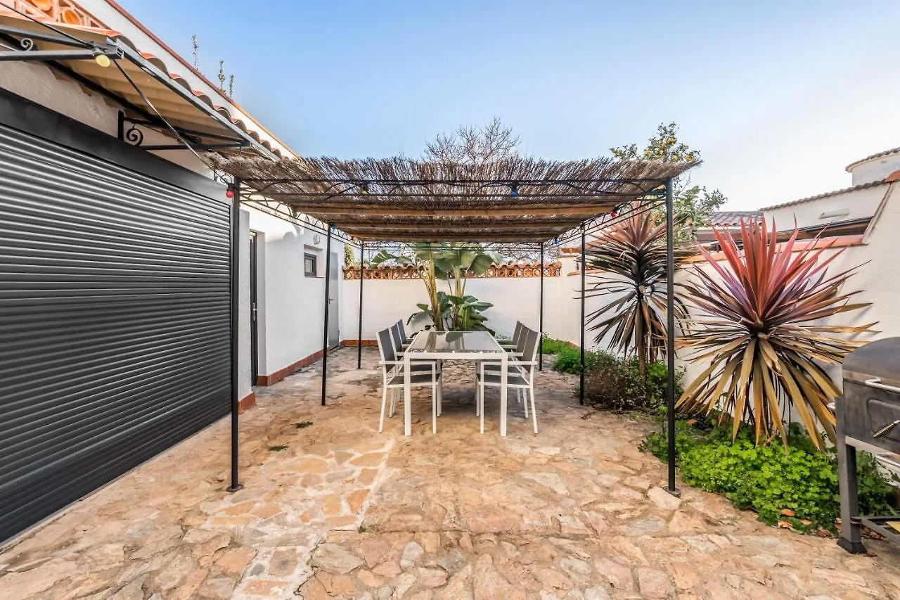 Welcs Villa 022 Emp La Morgana Con Piscina Privada Empuriabrava Spain
